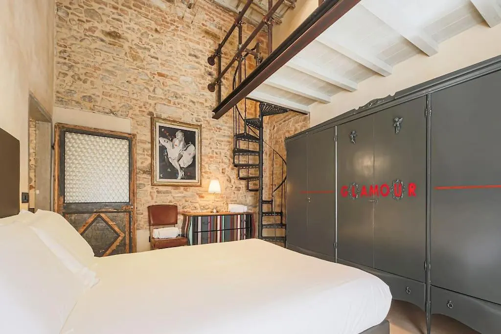 500M Ponte Vecchio - Signorile Apartment New 3Br Florence