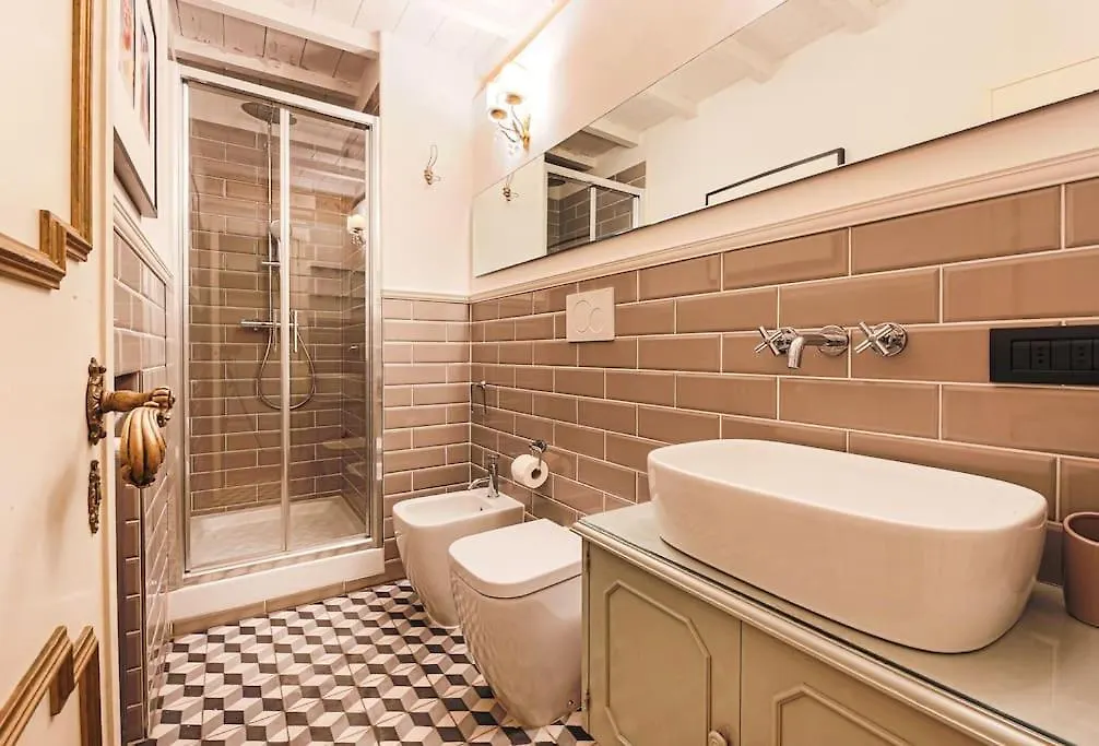 500M Ponte Vecchio - Signorile Apartment New 3Br Florence
